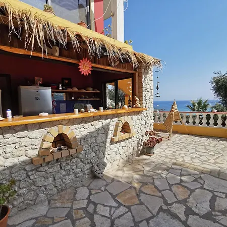 Pelekas Beach Apartments Rolling Stone Exterior foto